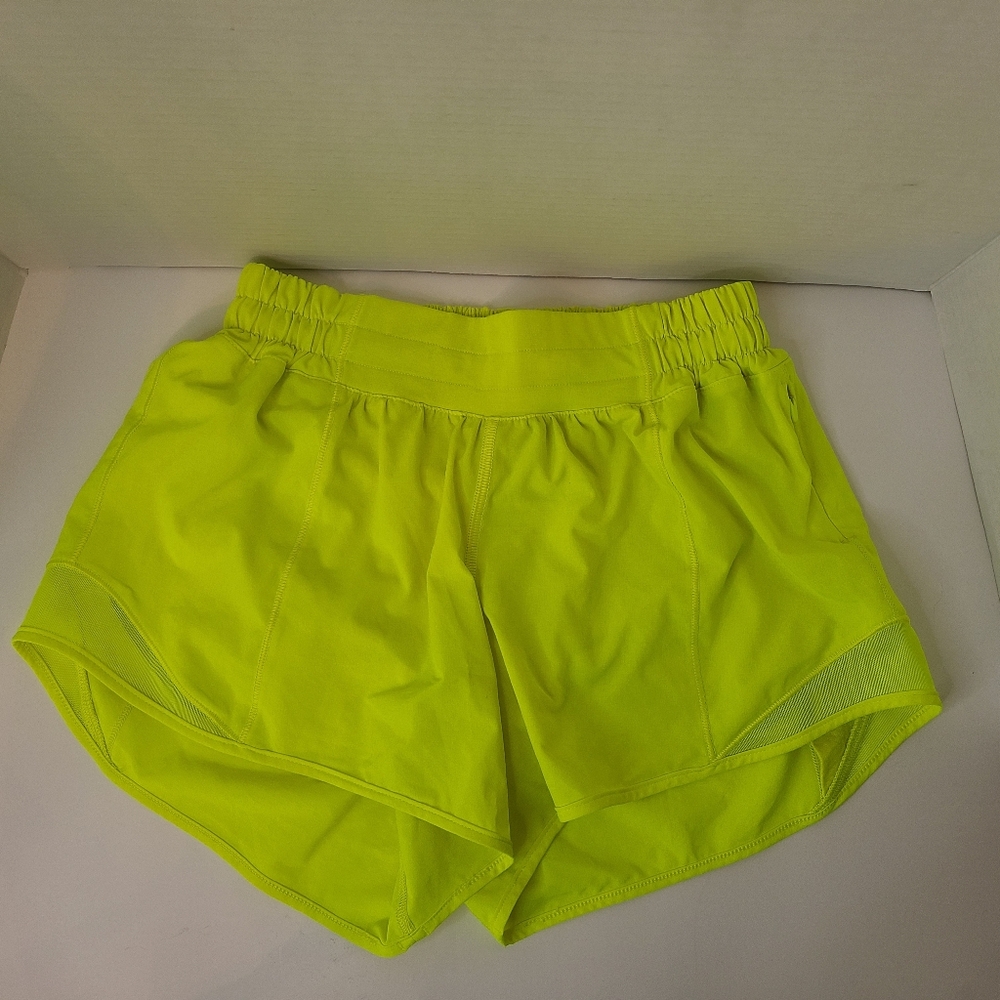Lululemon Hotty Hot High Rise Highlighter Yellow Women’s Size 4 Shorts